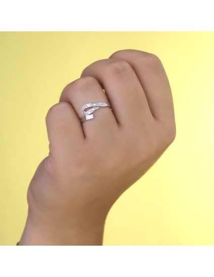 Anillo Sortija Oro Blanco 18K Cruzada con Circonitas | Joyería Parejo