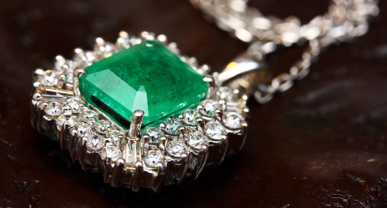 El colgante de jade imperial de Elizabeth Taylor