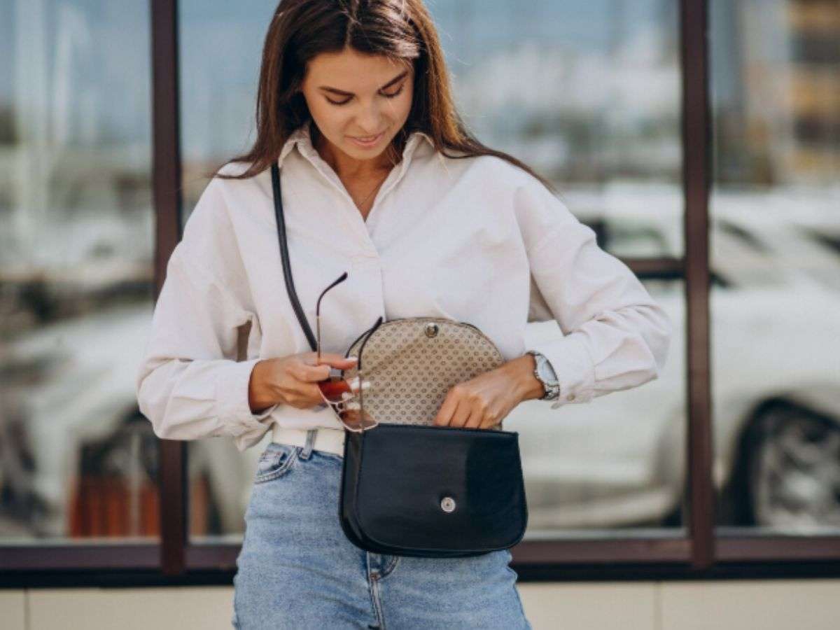 Cómo limpiar un bolso de piel correctamente y mantenerlo como nuevo